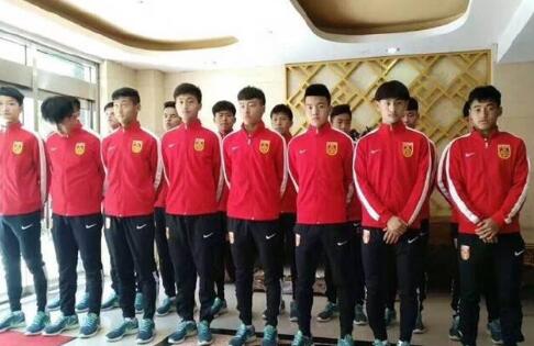 我的淫乱的女人