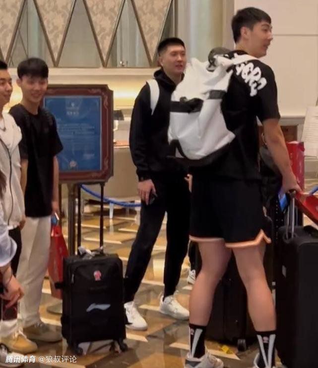 在线草