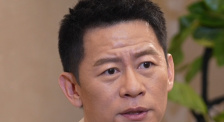 男生穿女装自愿被c 嗯～好爽