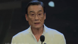 成人午夜毛片